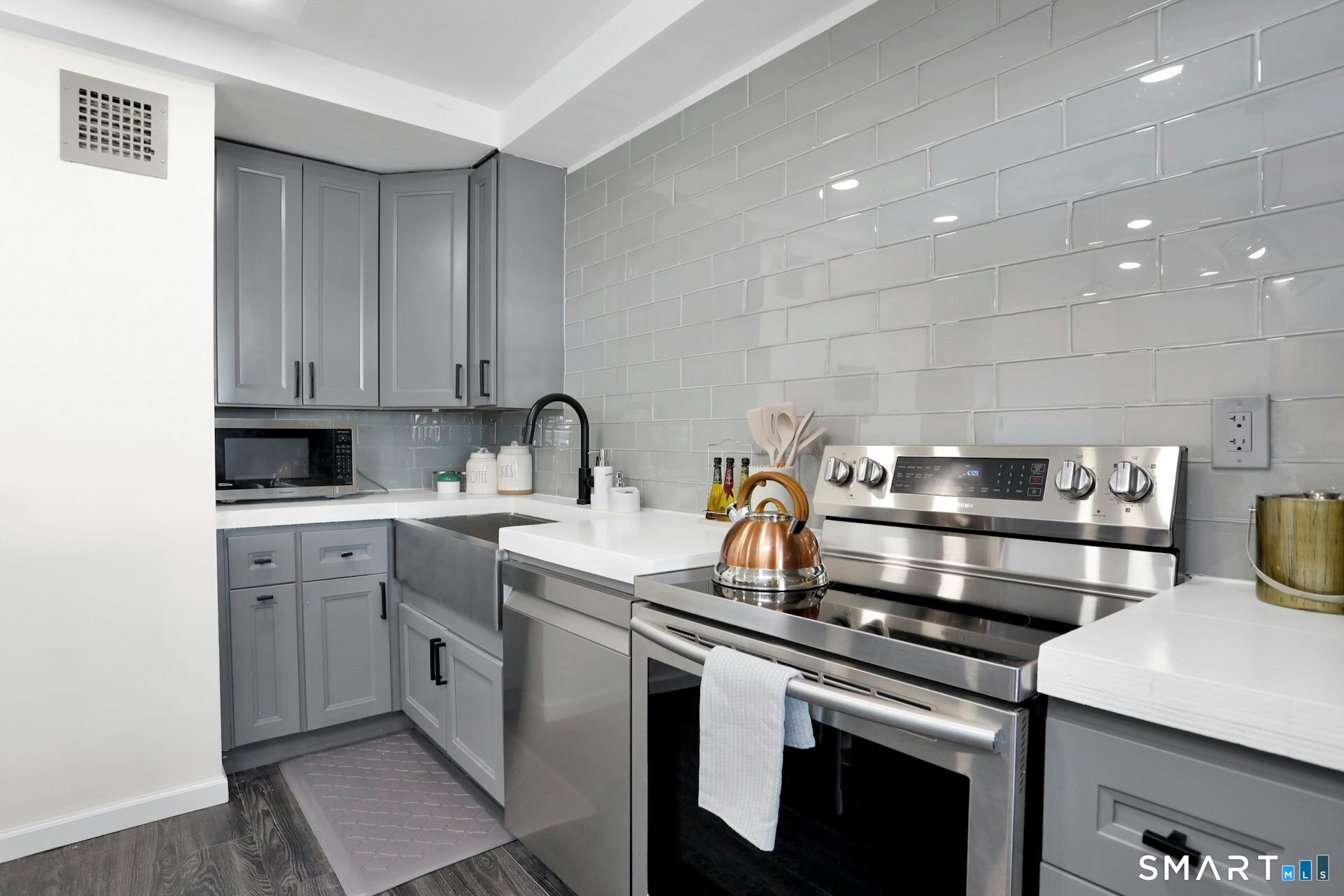 44 Strawberry Hill Avenue Stamford CT 06902