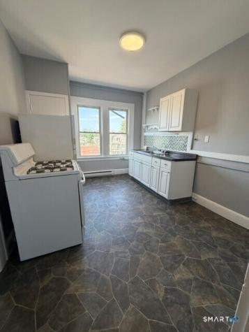 2744 Fairfield Avenue Bridgeport CT 06605