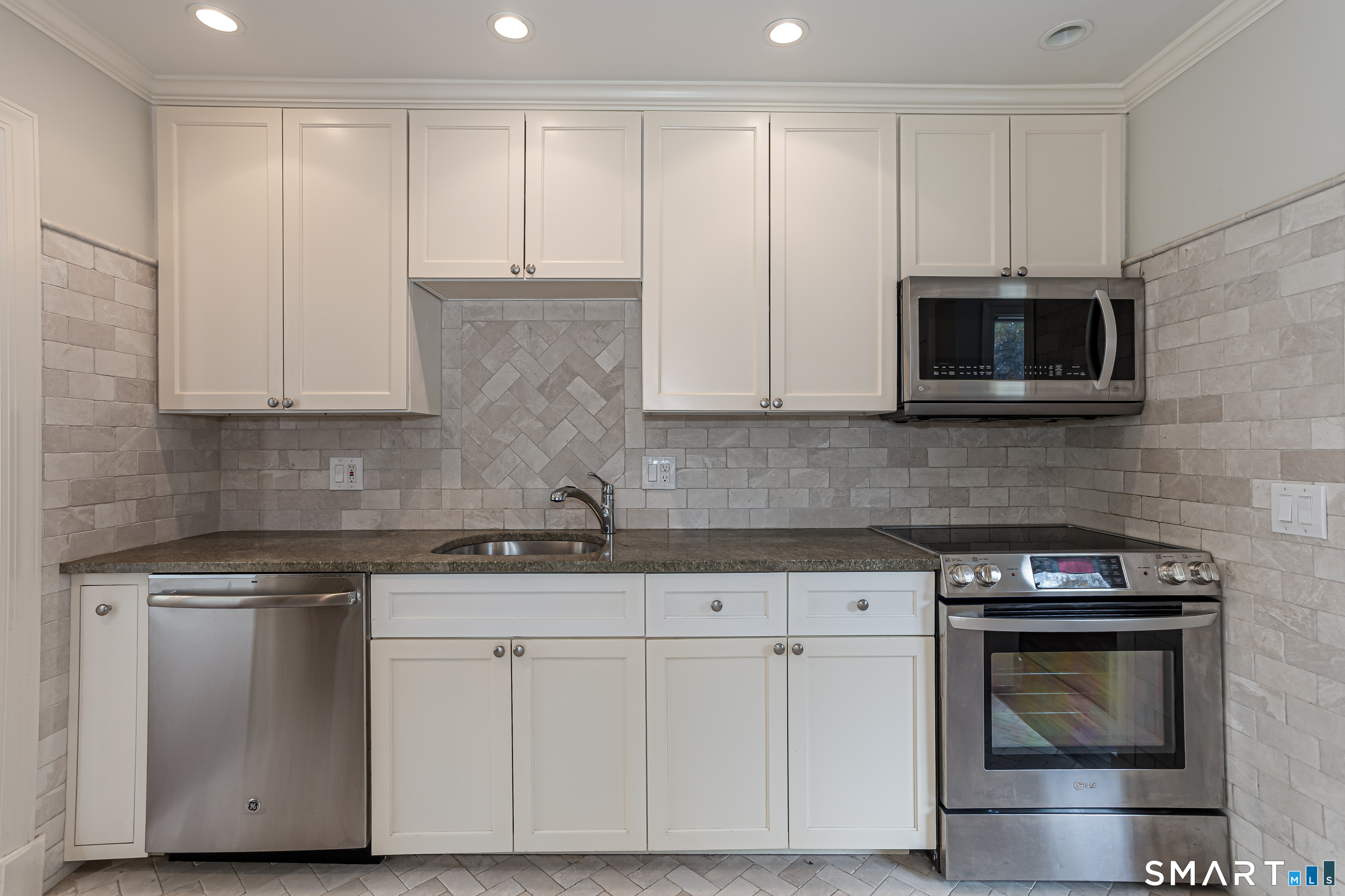 266 Newtown Turnpike Weston CT 06883