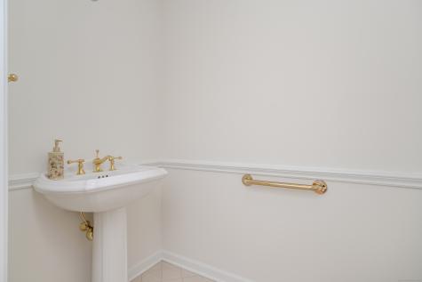 82 Suzie Drive Newtown CT 06470