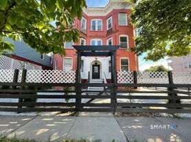 37-39 Elliott Street Hartford CT 06114