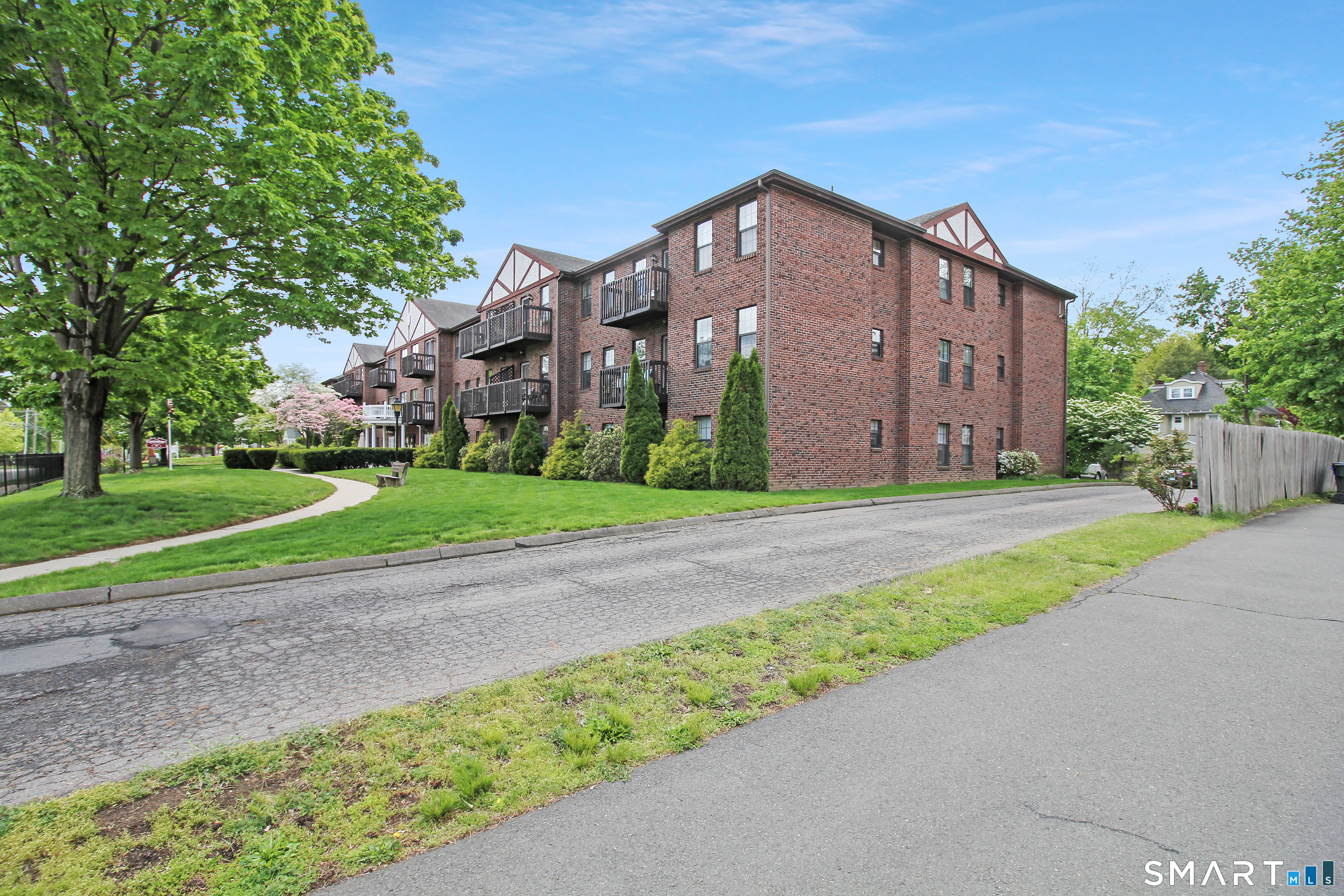 47 Highland Street West Hartford CT 06119