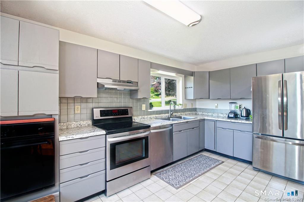 299 Virgo Drive Groton CT 06340