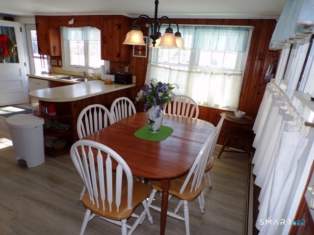 64 Washington Avenue Old Lyme CT 06371
