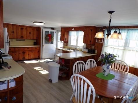 64 Washington Avenue Old Lyme CT 06371
