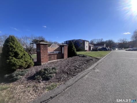 52 Heather Ridge Shelton CT 06484