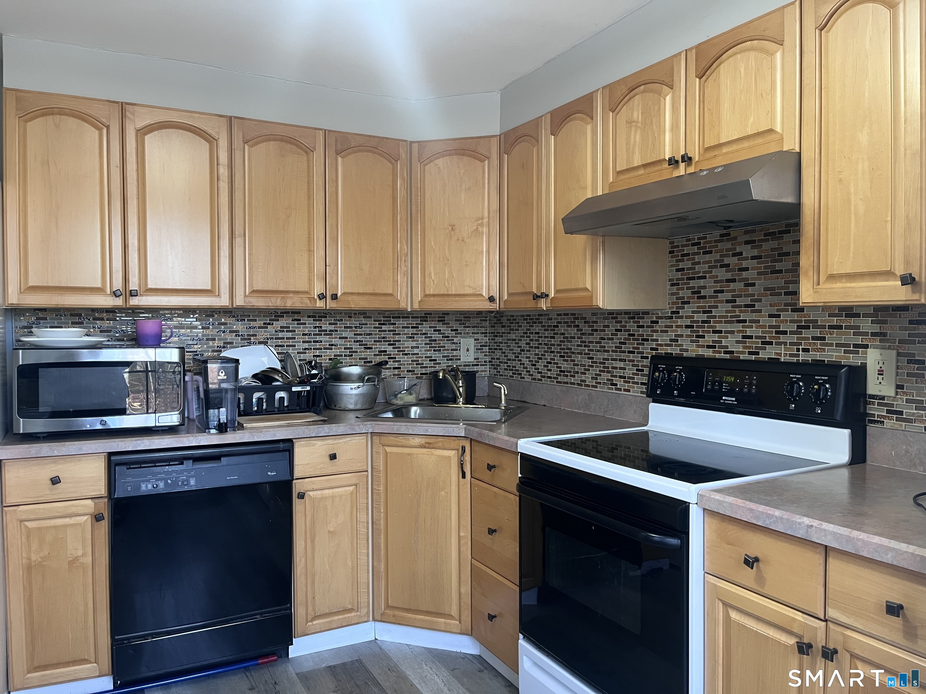52 Heather Ridge Shelton CT 06484