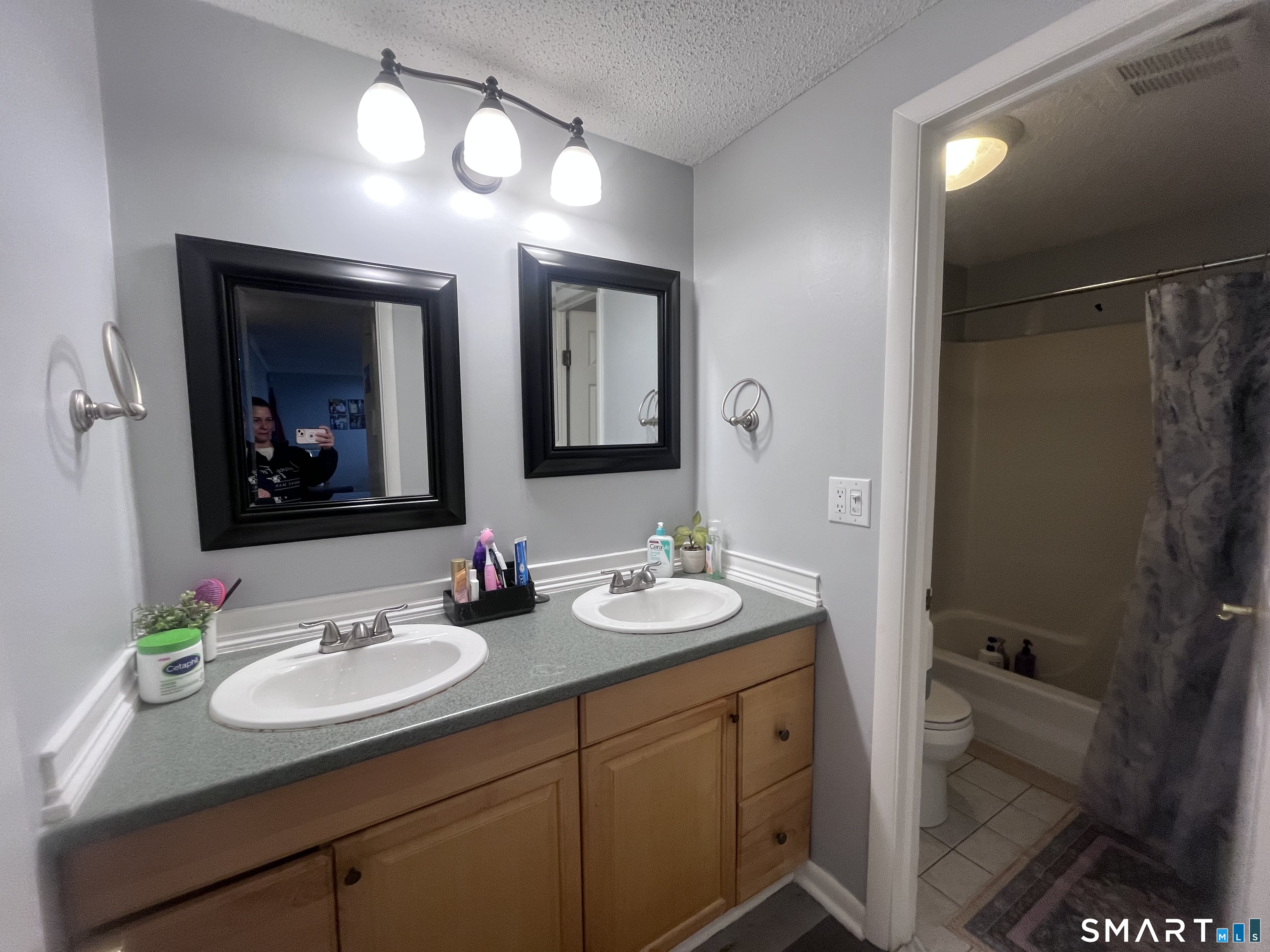 52 Heather Ridge Shelton CT 06484