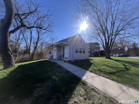 52 Heather Ridge Shelton CT 06484
