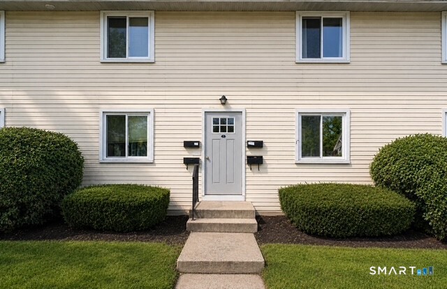 6 Russell Street Branford CT 06405