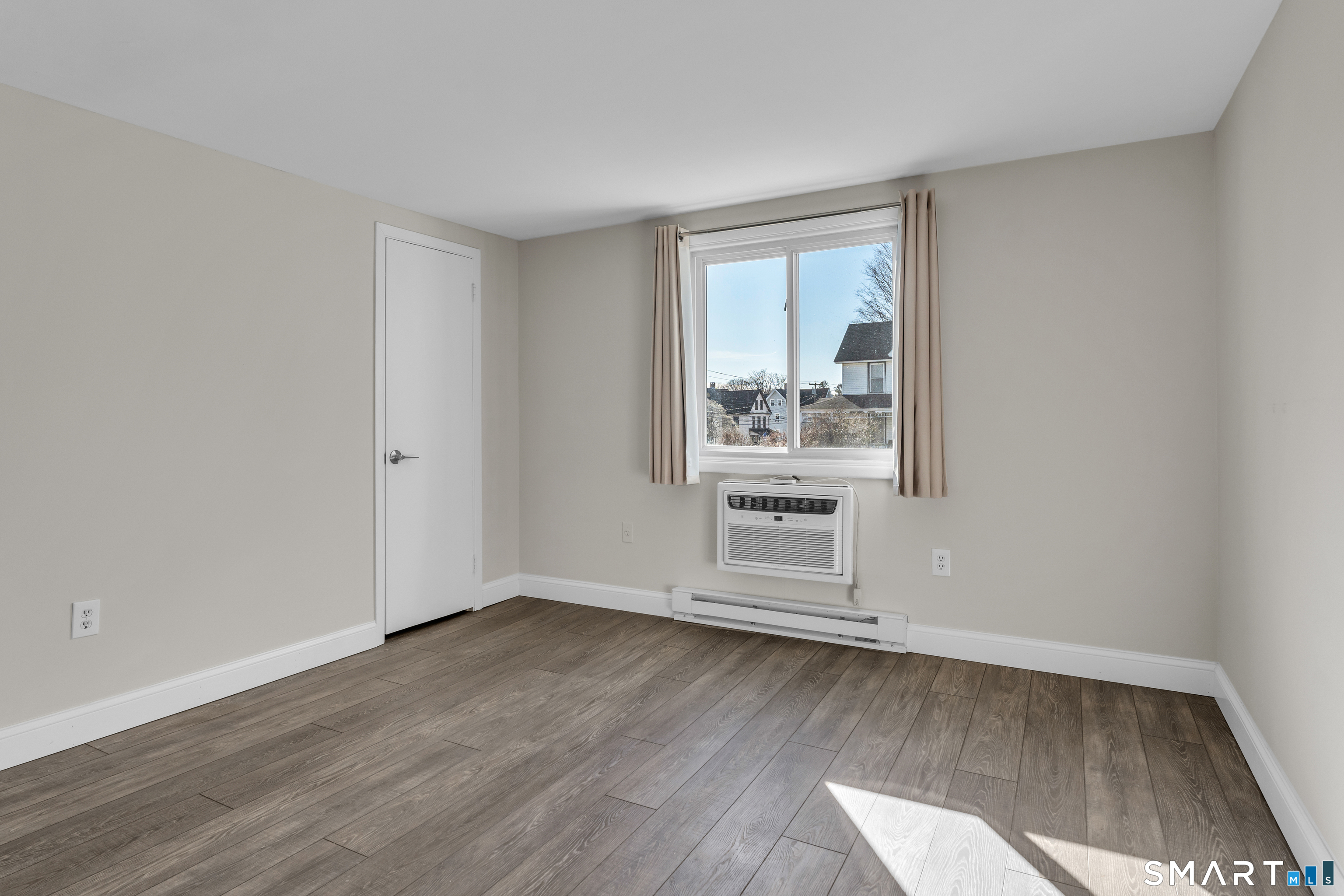 6 Russell Street Branford CT 06405
