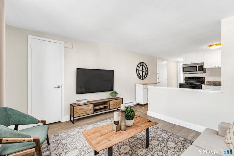 6 Russell Street Branford CT 06405