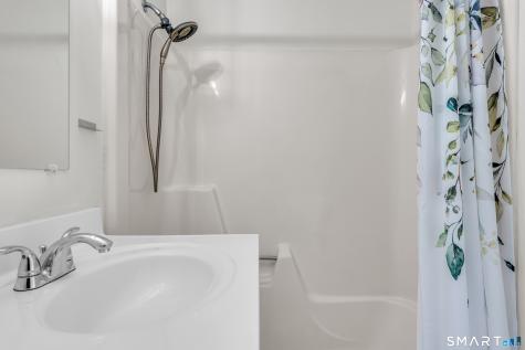6 Russell Street Branford CT 06405