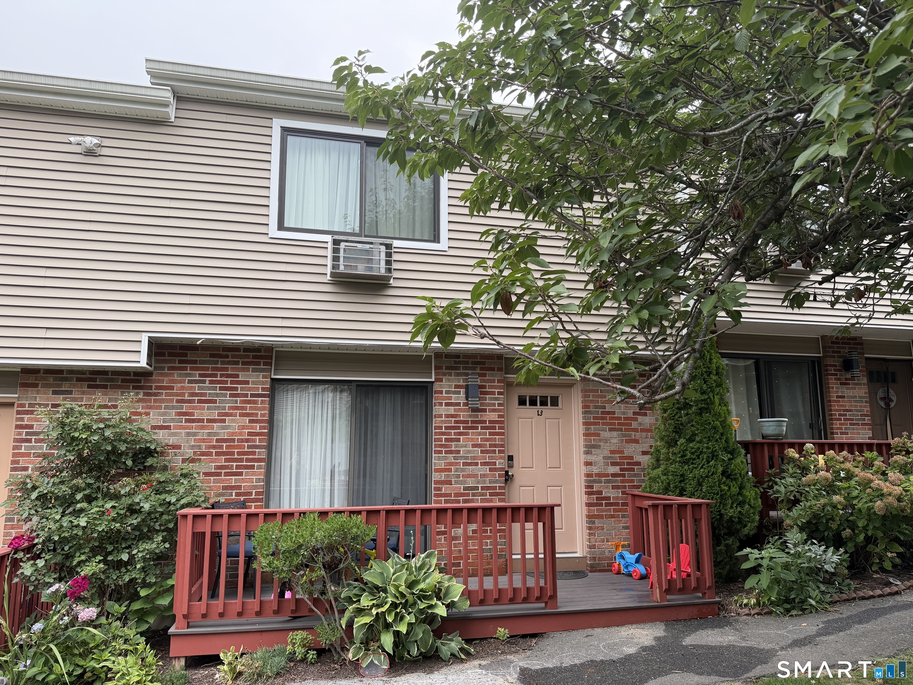 80 Lawn Avenue Stamford CT 06902
