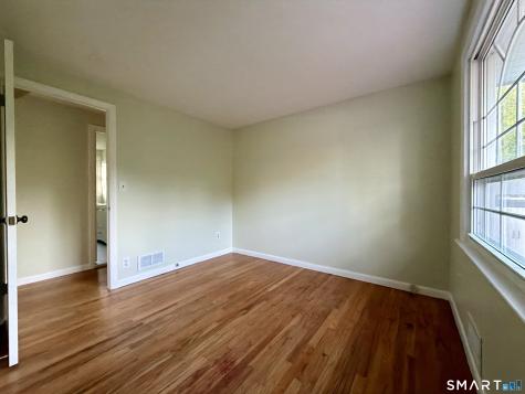 11 Kimberly Road West Hartford CT 06107