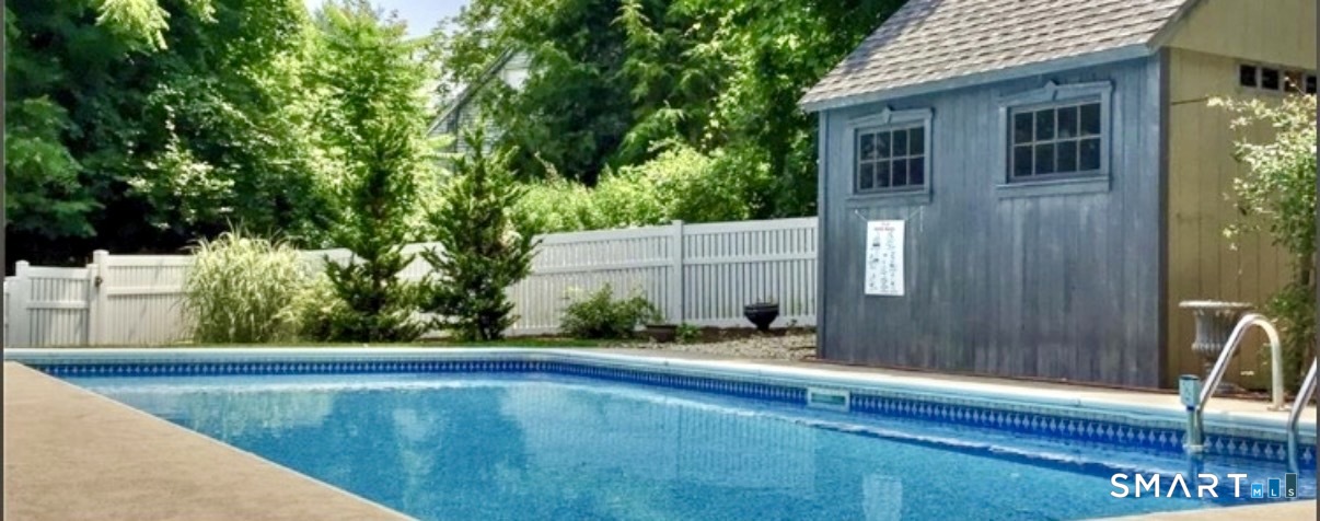 16 Seminole Street Hamden CT 06518