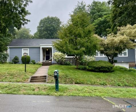 16 Seminole Street Hamden CT 06518