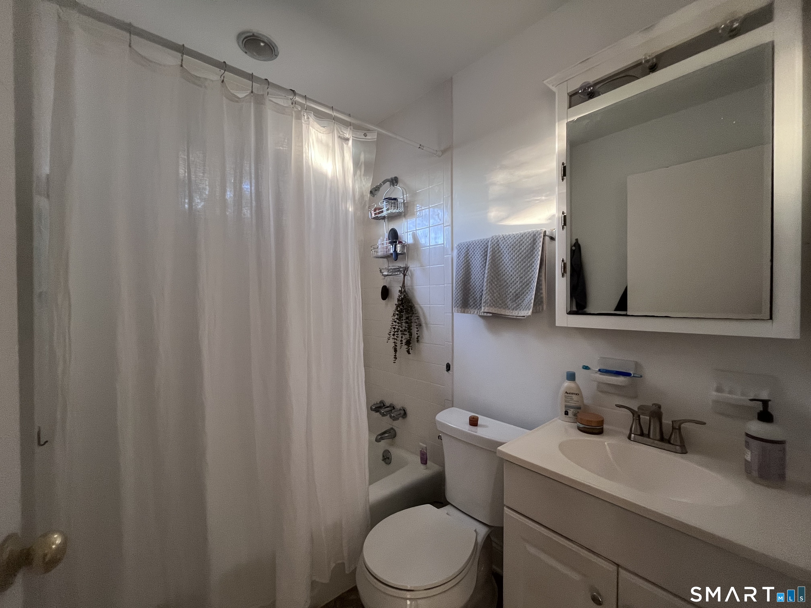 124 Thorpe Street Fairfield CT 06824