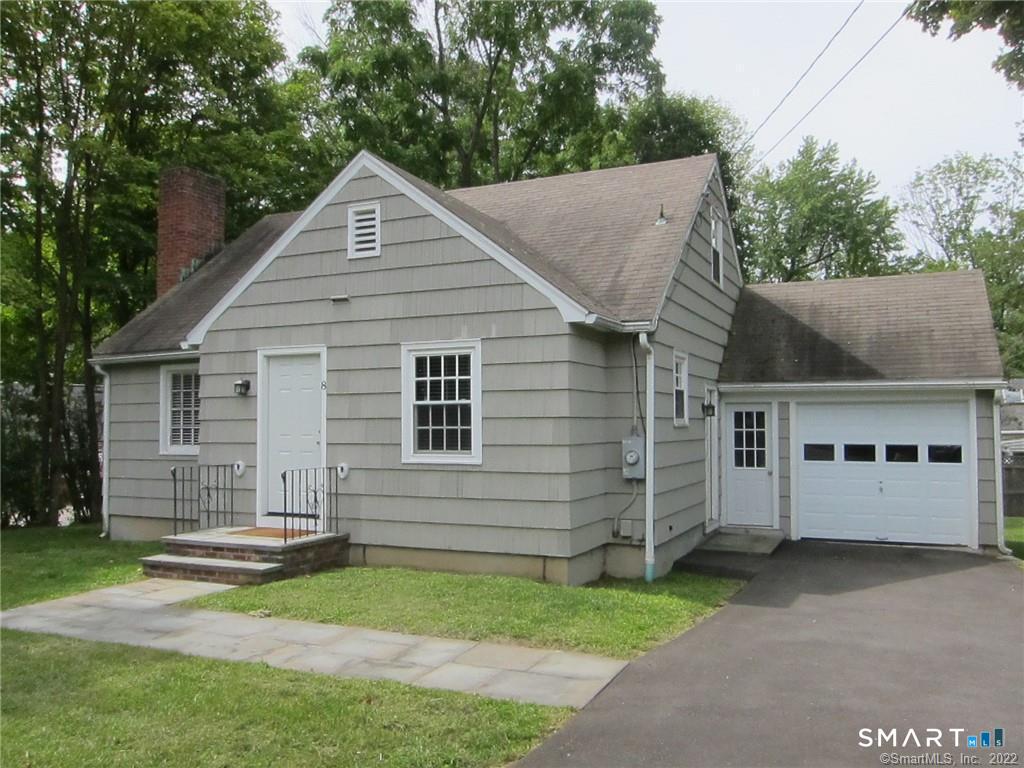 8 Rochambeau Avenue Ridgefield CT 06877