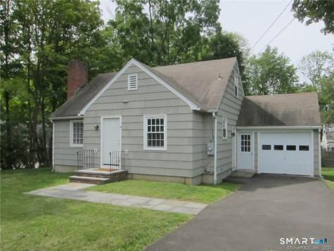 8 Rochambeau Avenue Ridgefield CT 06877
