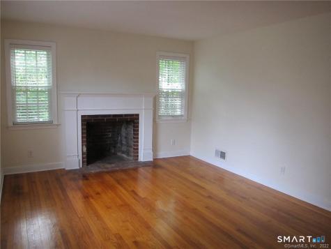 8 Rochambeau Avenue Ridgefield CT 06877