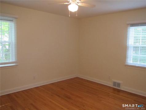 8 Rochambeau Avenue Ridgefield CT 06877