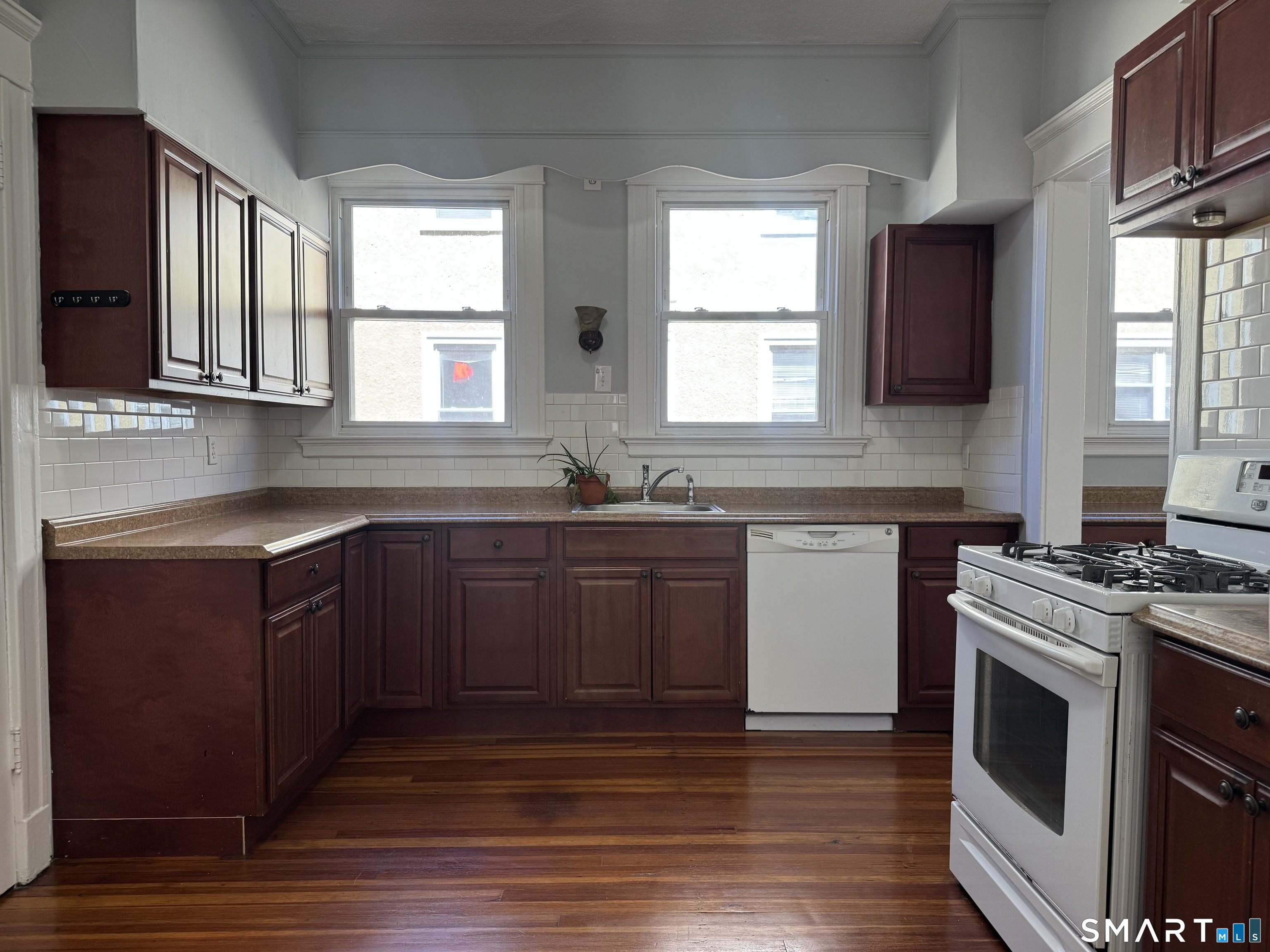 814 Orange Street New Haven CT 06511