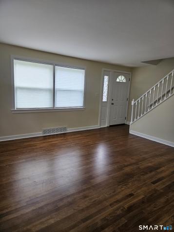 42 Mclaughlin Terrace Derby CT 06418