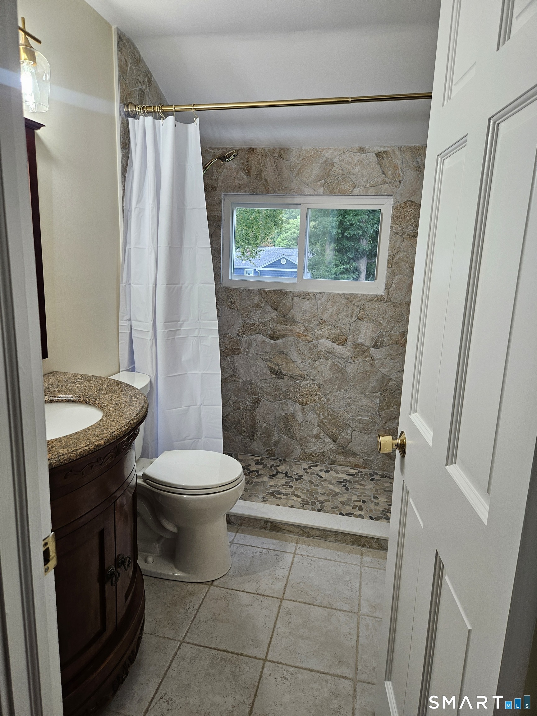 42 Mclaughlin Terrace Derby CT 06418