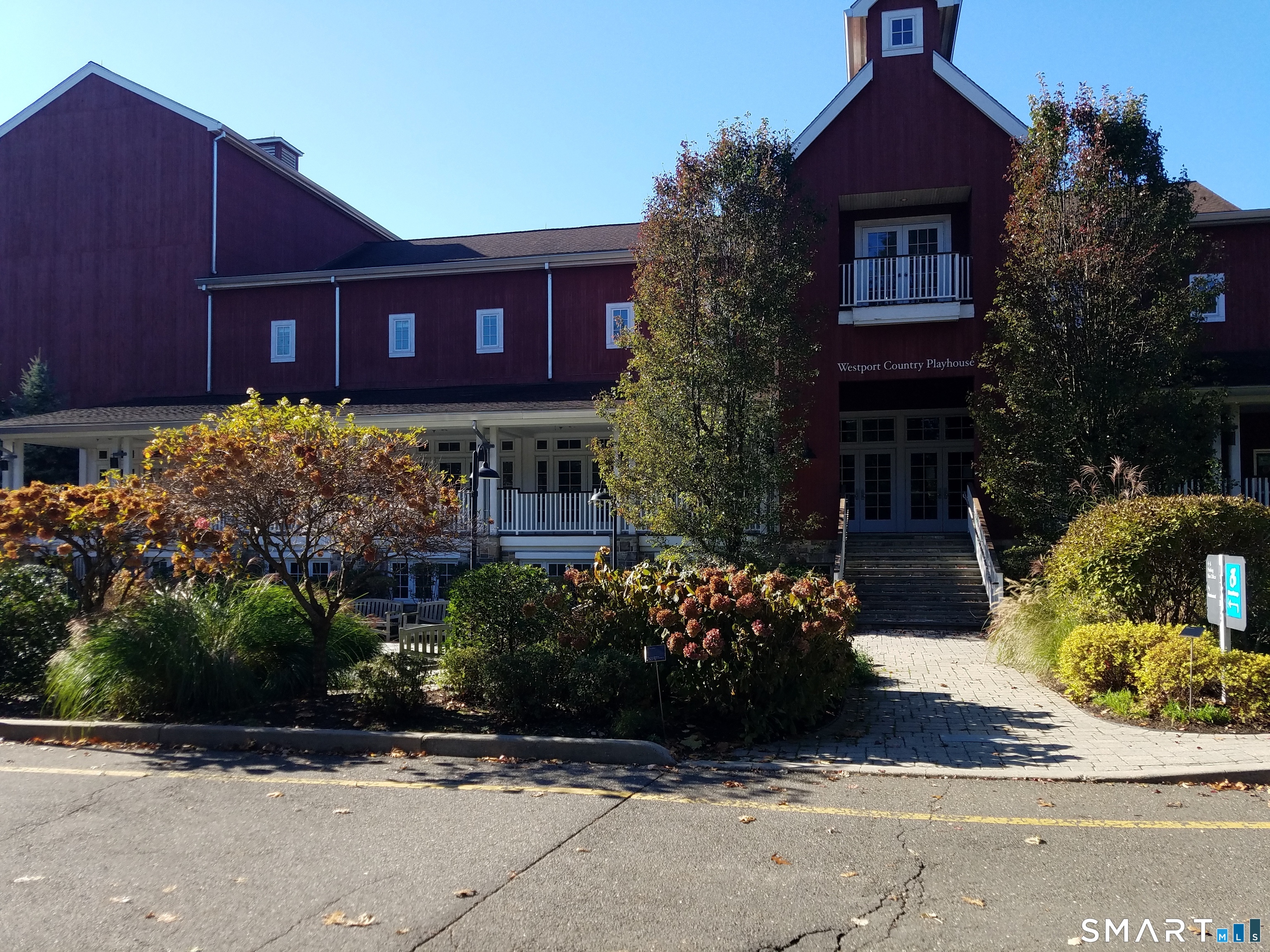17 Ludlow Road Westport CT 06880