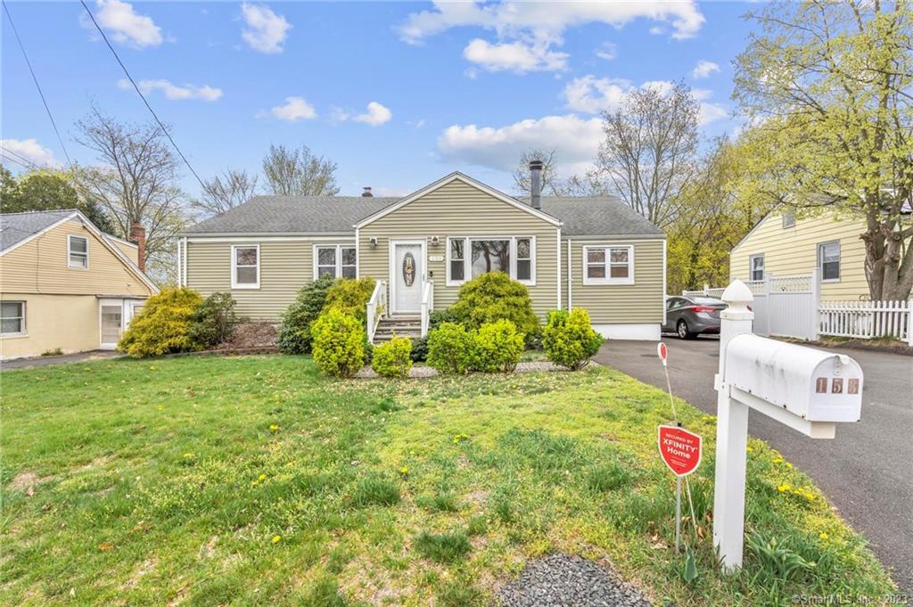 153 Highland Avenue East Haven CT 06513