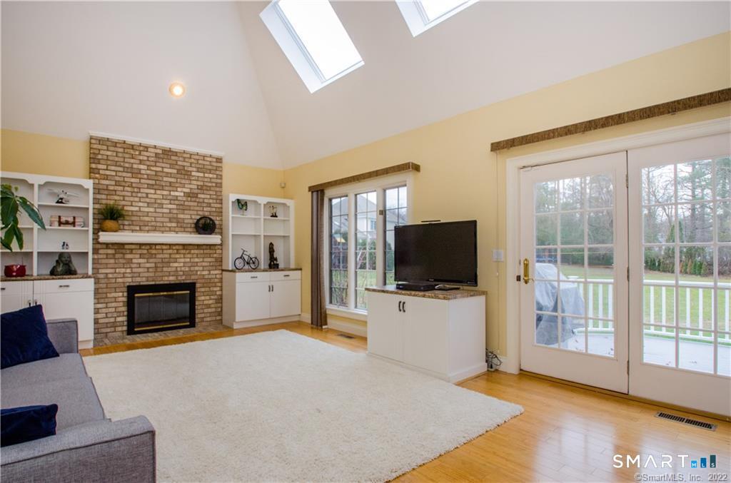 4 Buckingham Lane West Hartford CT 06117