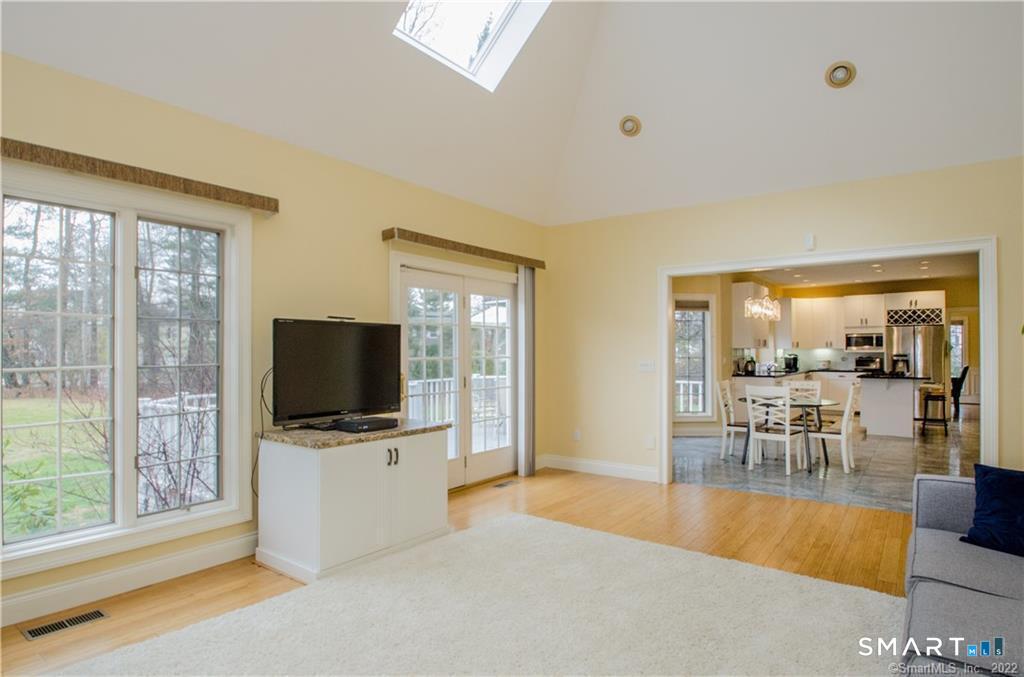 4 Buckingham Lane West Hartford CT 06117