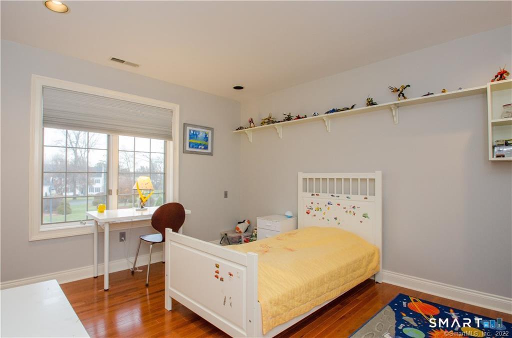 4 Buckingham Lane West Hartford CT 06117