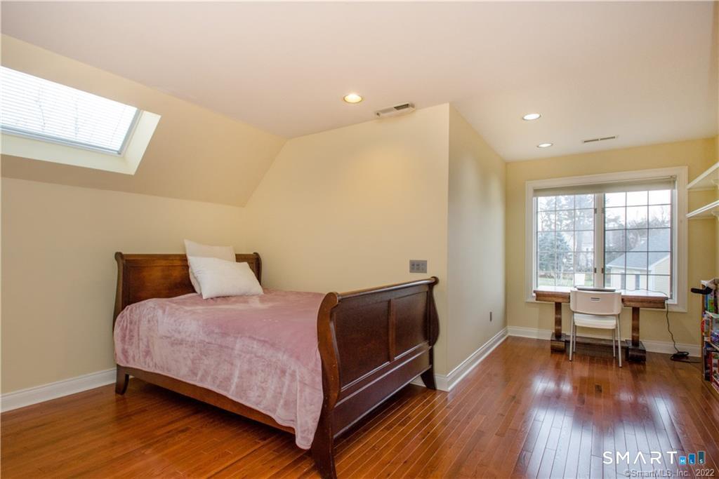 4 Buckingham Lane West Hartford CT 06117