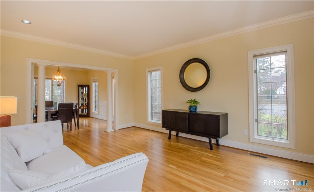 4 Buckingham Lane West Hartford CT 06117
