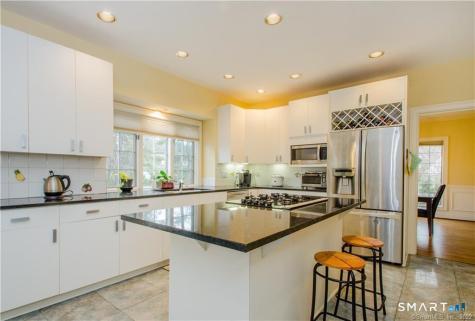 4 Buckingham Lane West Hartford CT 06117