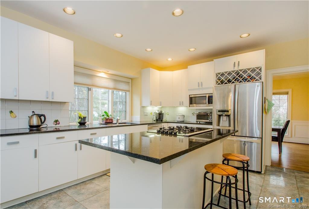 4 Buckingham Lane West Hartford CT 06117