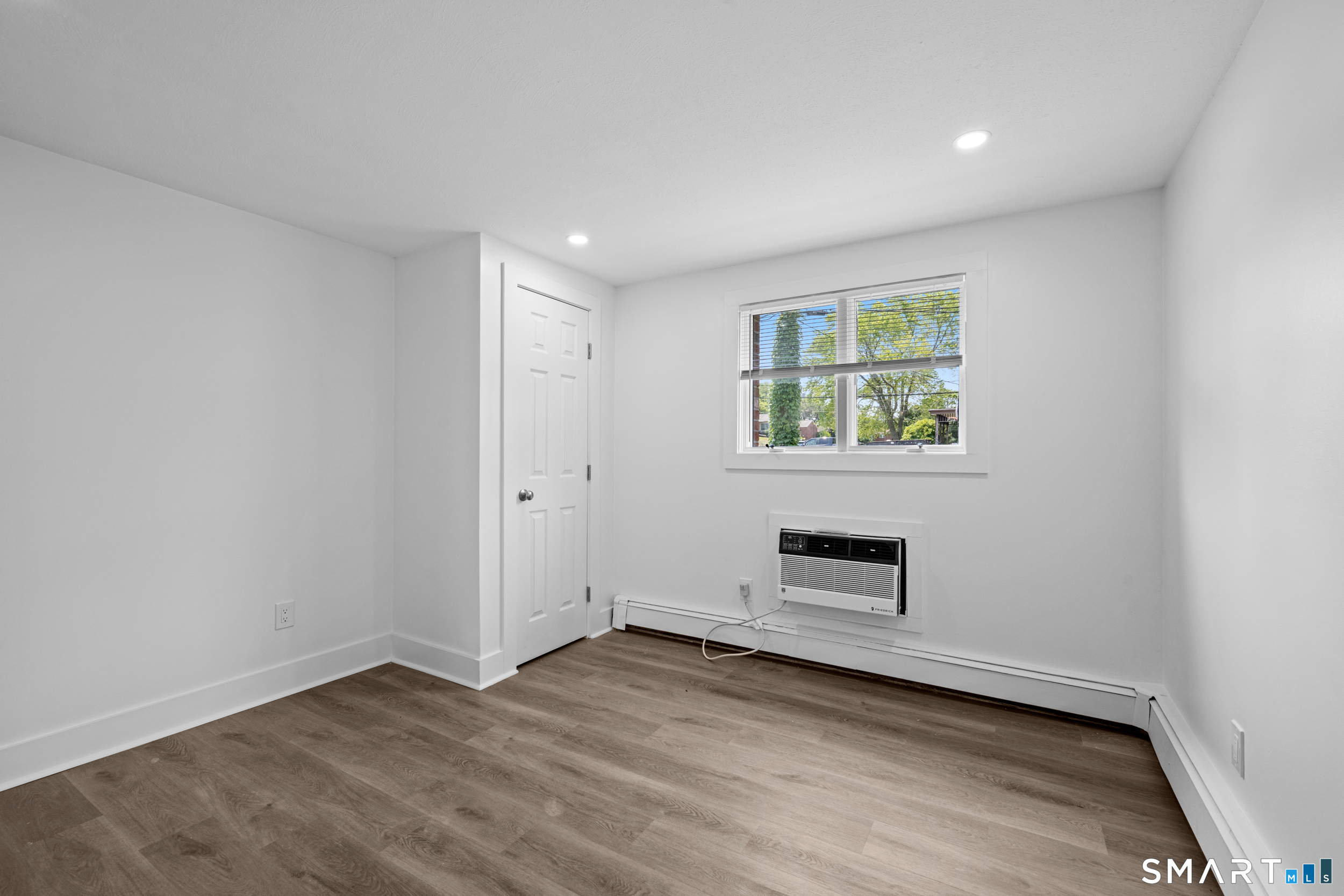 145 Garfield Avenue New London CT 06320