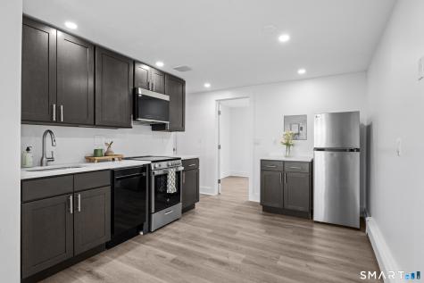 145 Garfield Avenue New London CT 06320
