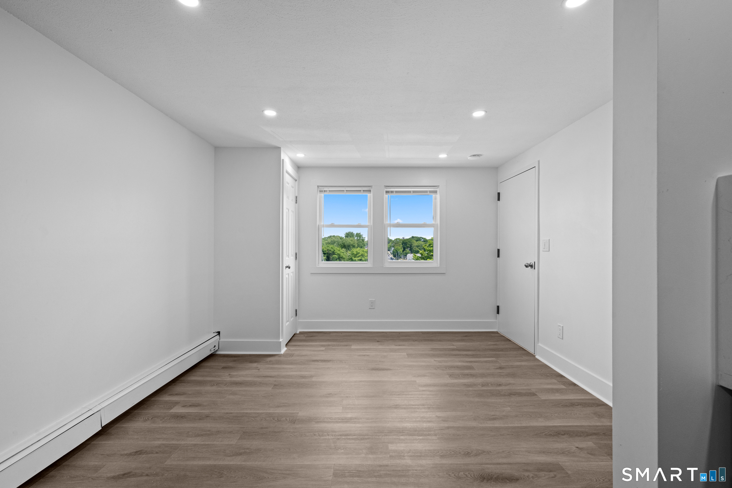 145 Garfield Avenue New London CT 06320
