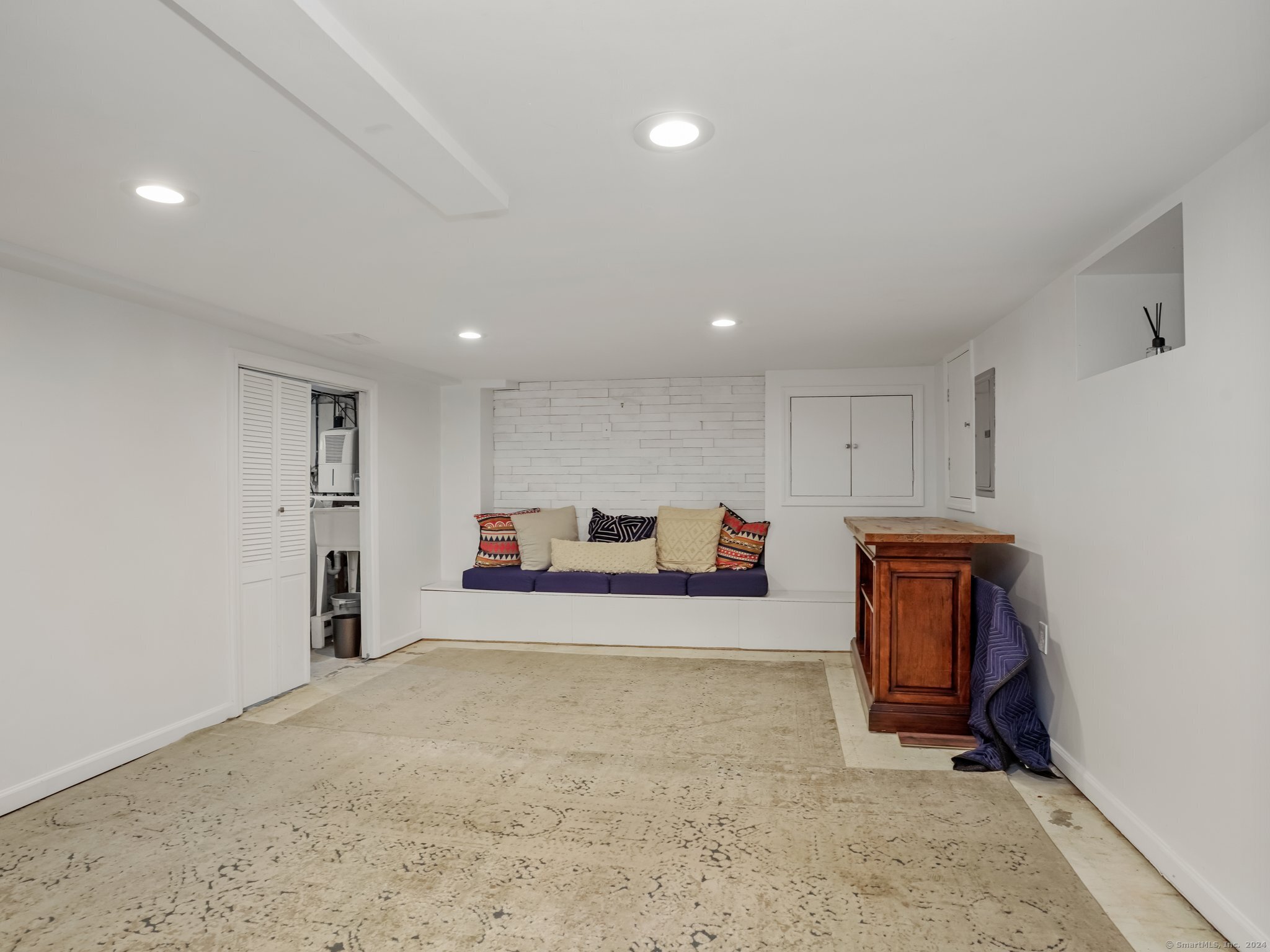 37 Mohegan Avenue Stamford CT 06902