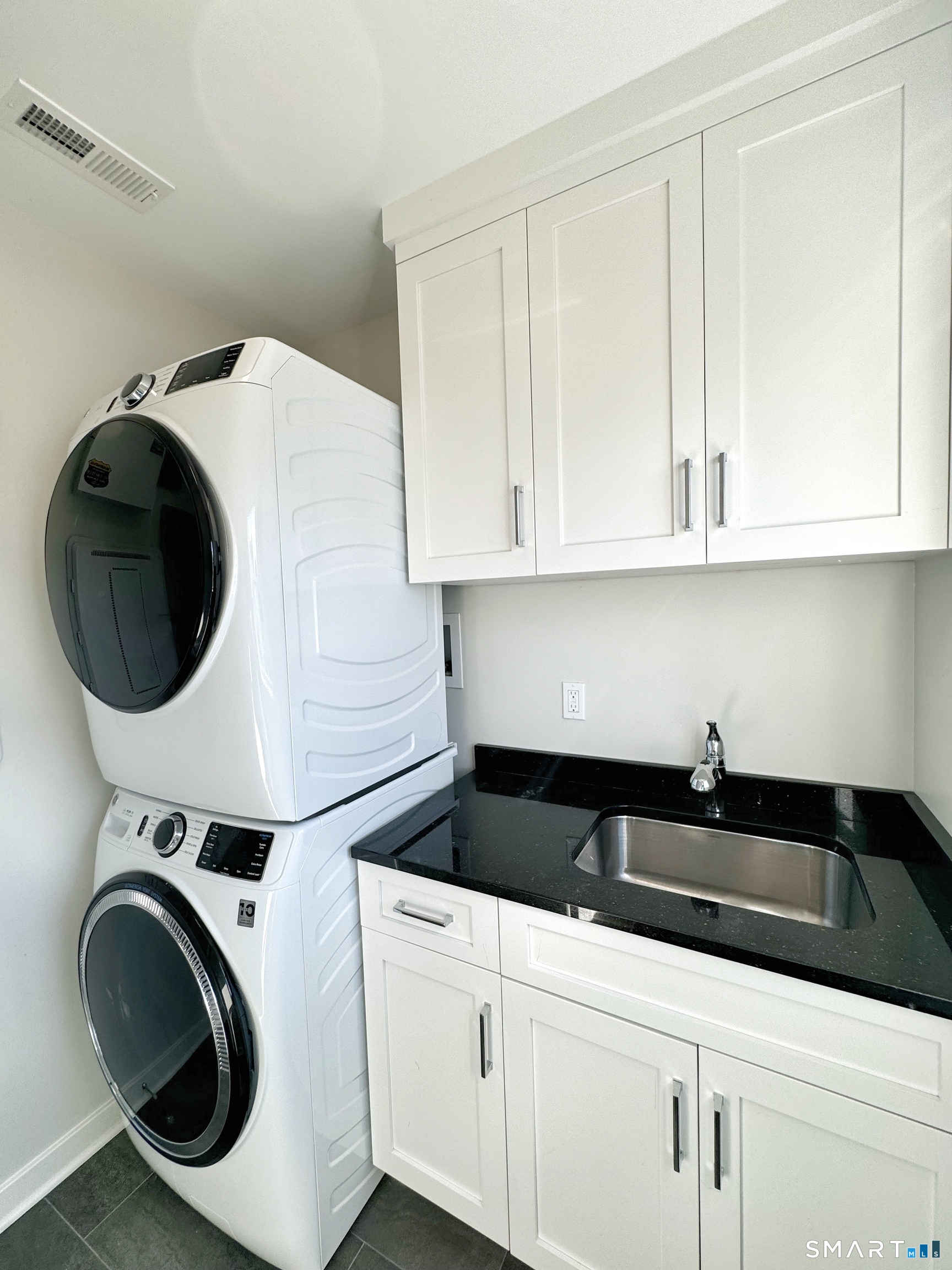 18 Catherine Street Norwalk CT 06851