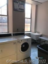 196 Crown Street New Haven CT 06510