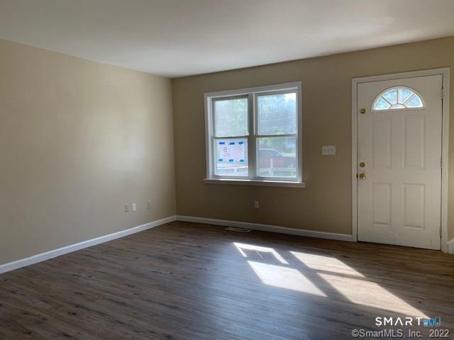15 Krakow Street Derby CT 06418