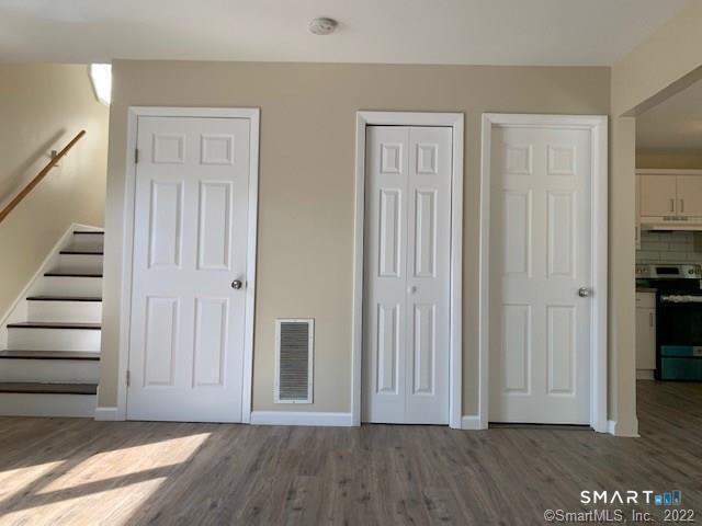 15 Krakow Street Derby CT 06418