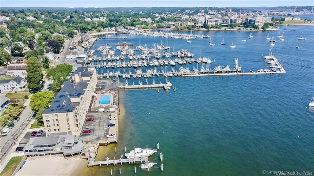 292 Pequot Avenue New London CT 06320