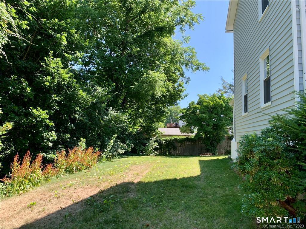 575 Butternut Street Middletown CT 06457