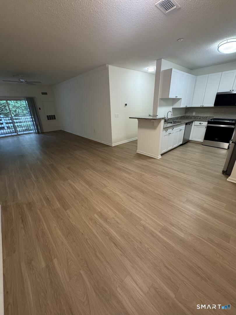 23 River Road Wilton CT 06897