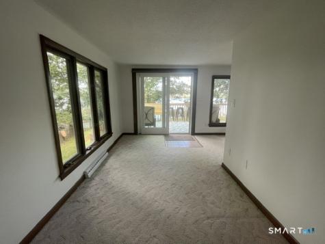 10 Bluff Rd W Ledyard CT 06335
